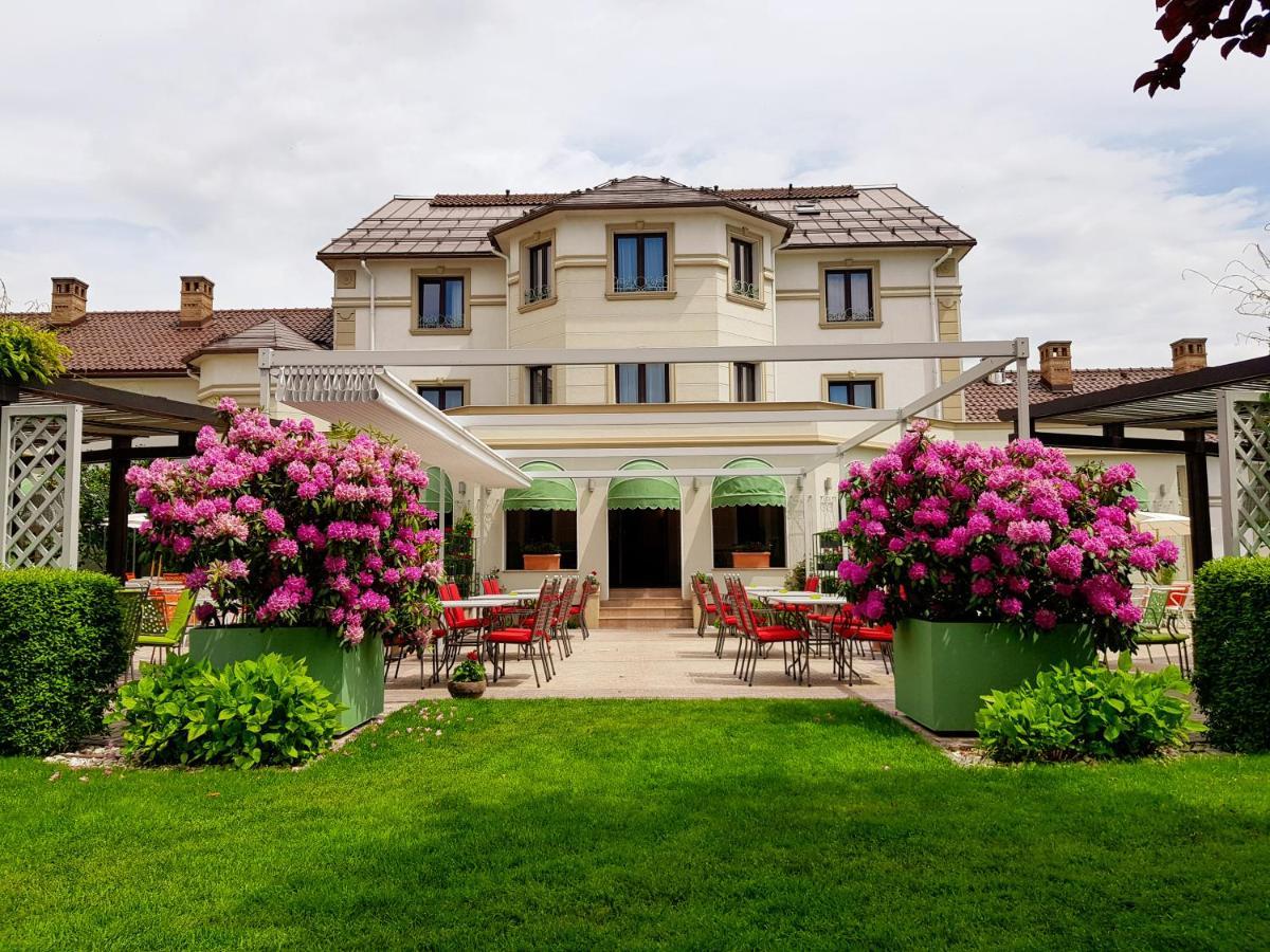 Hotel Sonnenhof Suceava Esterno foto