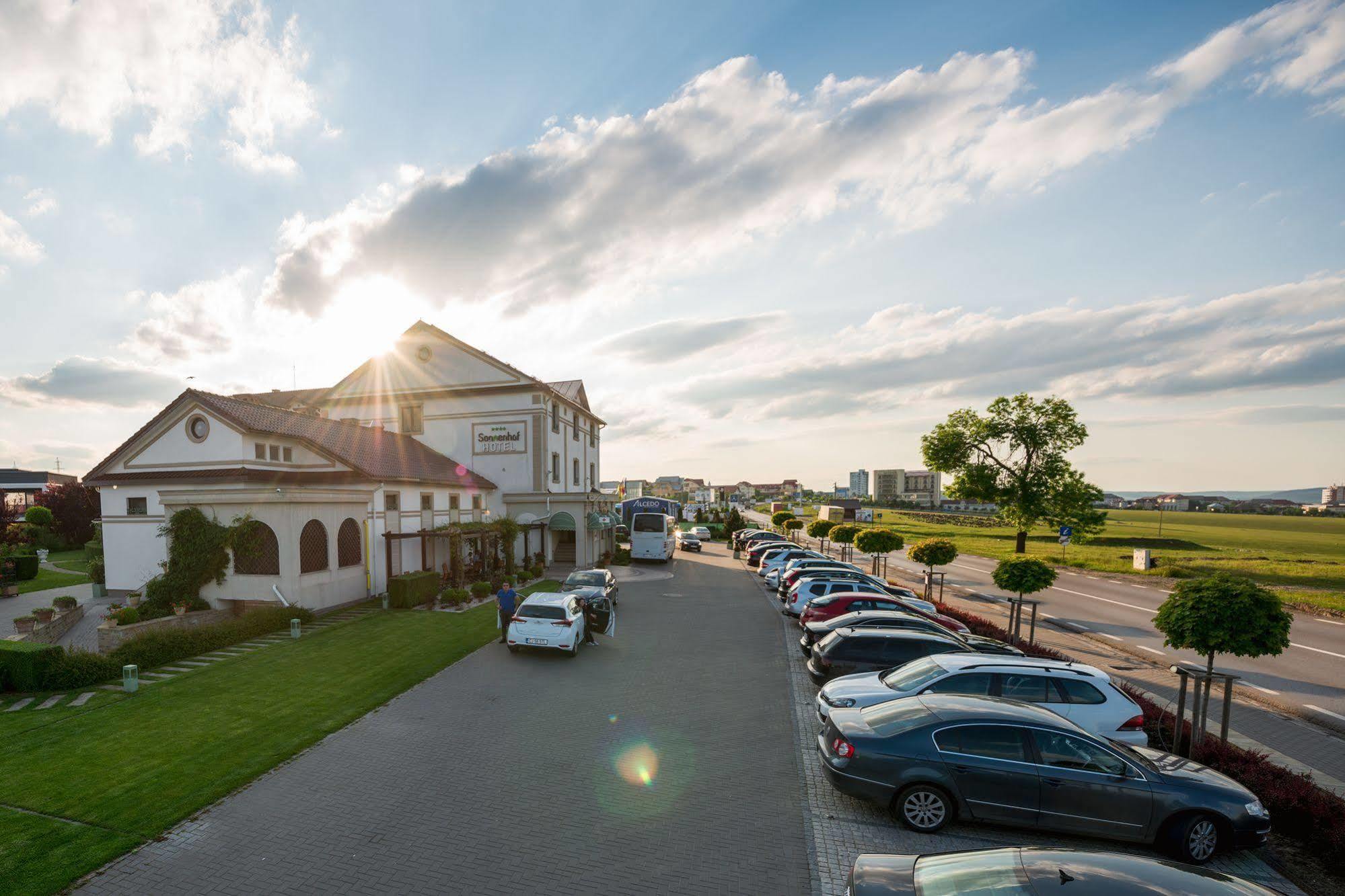 Hotel Sonnenhof Suceava Esterno foto